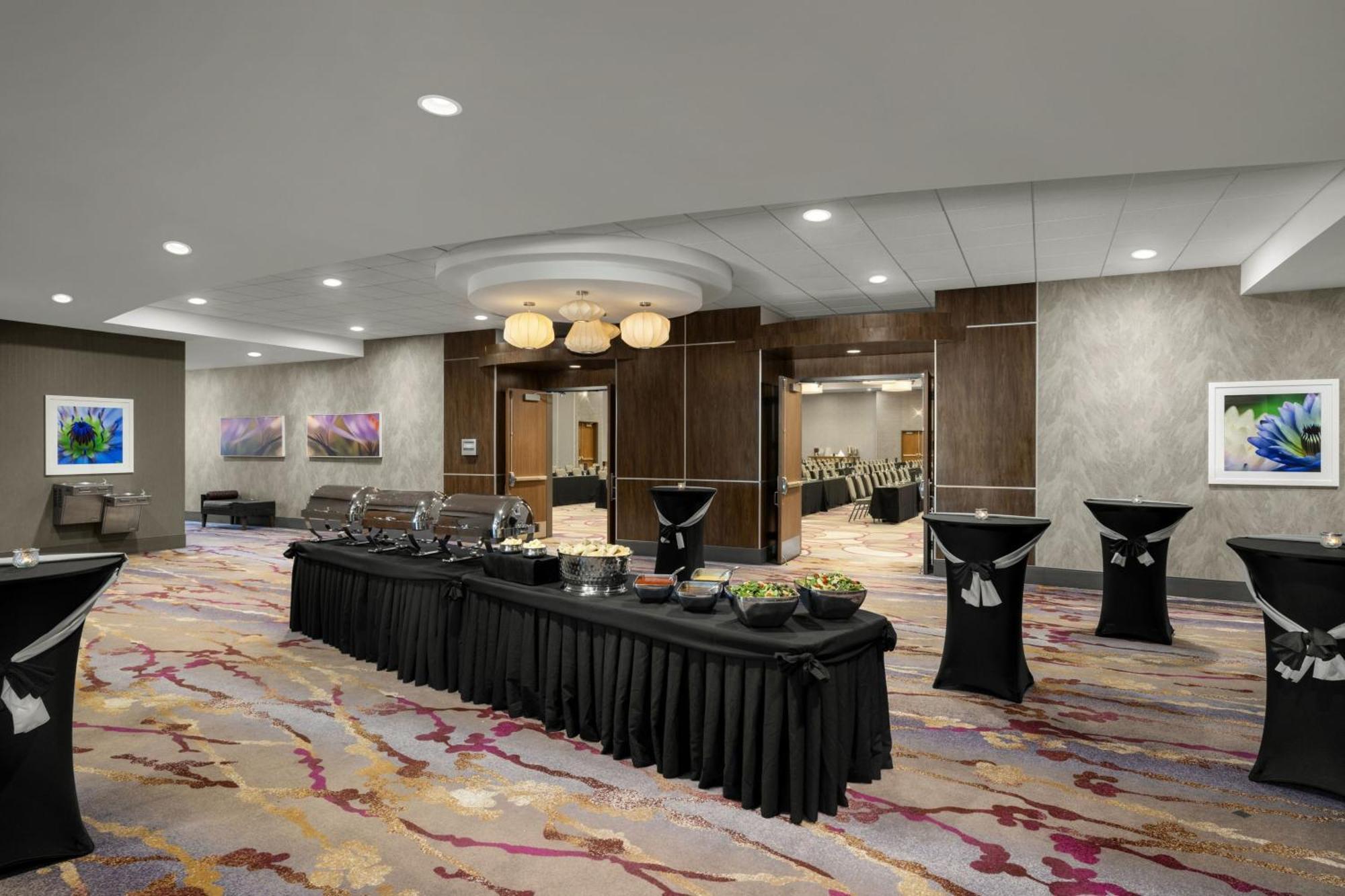 Courtyard By Marriott Omaha Bellevue At Beardmore Event Center Екстериор снимка