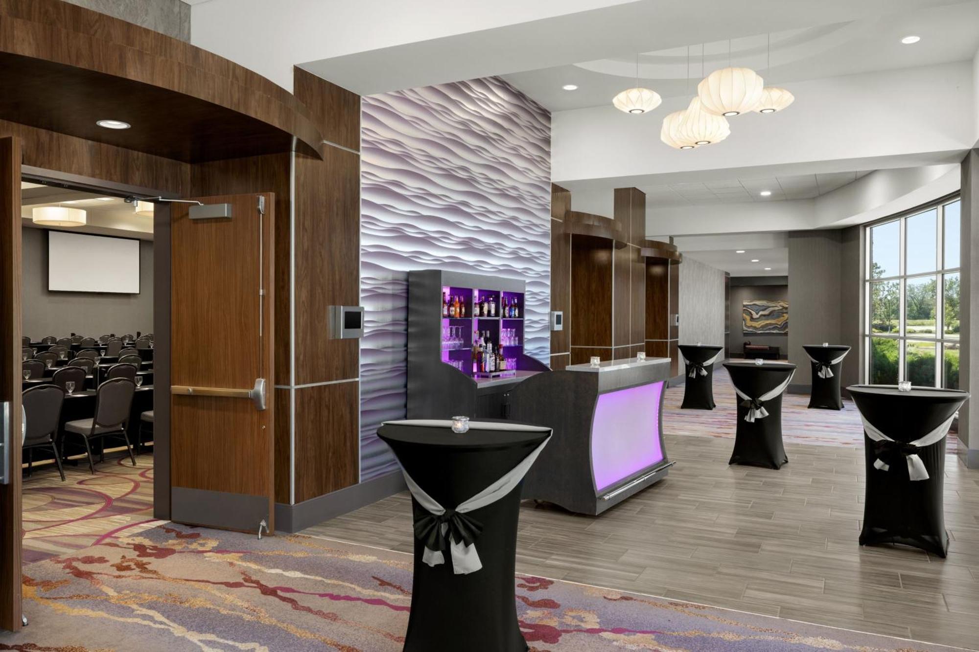 Courtyard By Marriott Omaha Bellevue At Beardmore Event Center Екстериор снимка