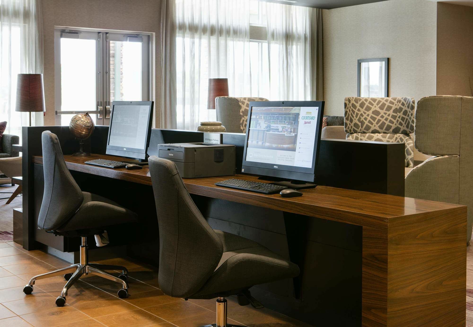 Courtyard By Marriott Omaha Bellevue At Beardmore Event Center Екстериор снимка